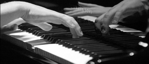 < img src="http://www.la-notizia.net/pianoforte" alt="pianoforte"